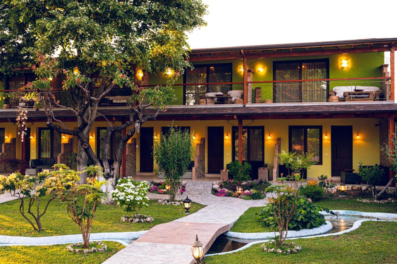 פלאקה ליטוחורו Simi Luxury Suites מראה חיצוני תמונה