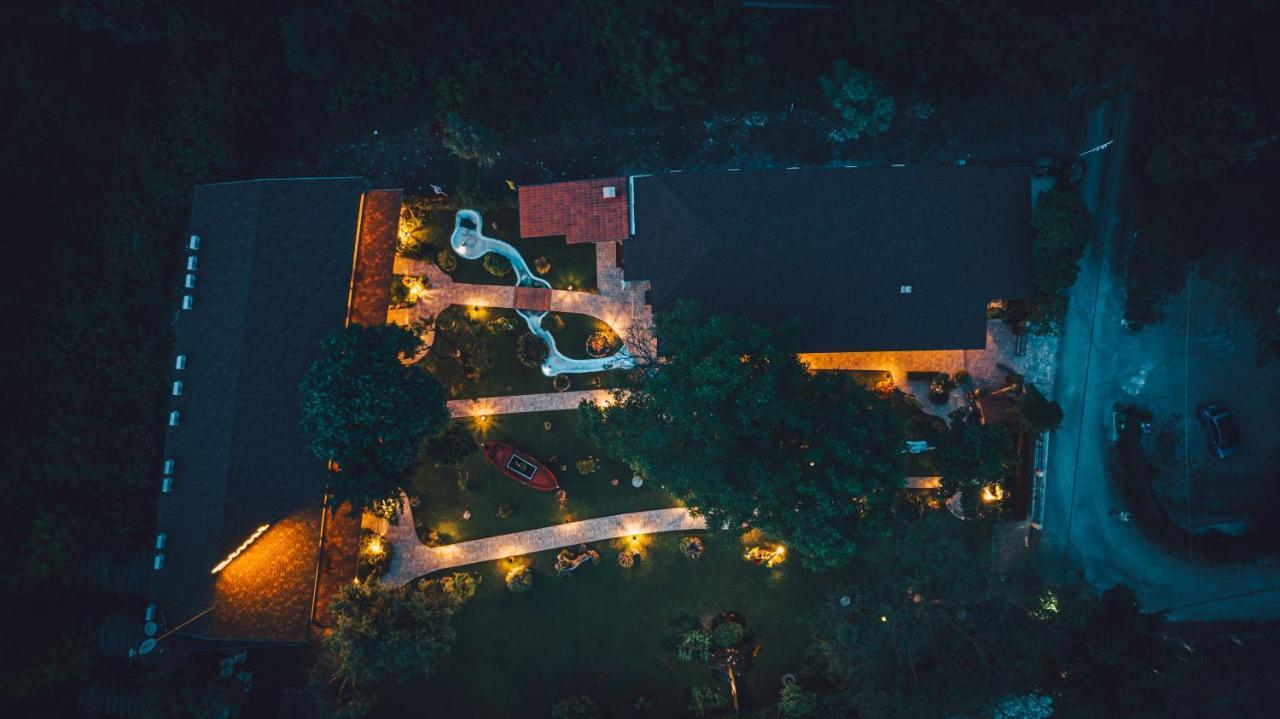 פלאקה ליטוחורו Simi Luxury Suites מראה חיצוני תמונה